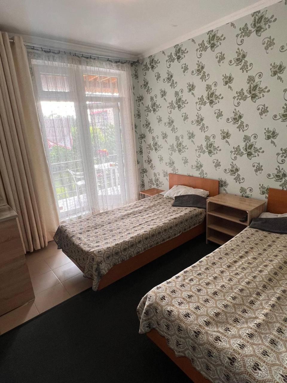 Podsolnukhi Guest House Cholpon-Ata Extérieur photo